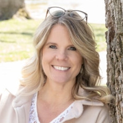 portrait photo of Lori G. Melton