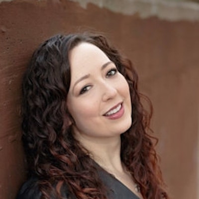 portrait photo of Melody Robinette