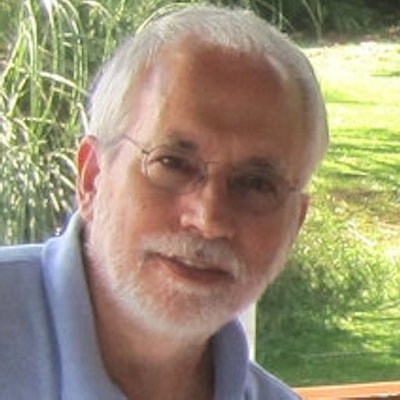 portrait photo of Peter Eisner