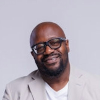 portrait photo of Eric Mason