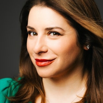 portrait photo of Daphne Elliot