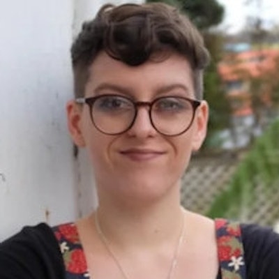 portrait photo of Isabelle Taylor
