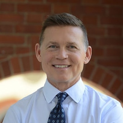 portrait photo of Tom Krattenmaker