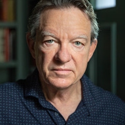 portrait photo of Lawrence Wright