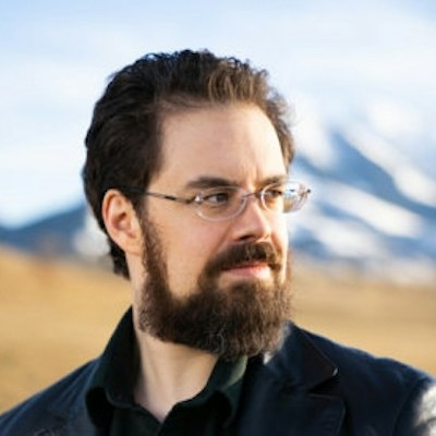 portrait photo of Christopher Paolini