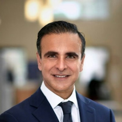 portrait photo of Mohit Khera, MD