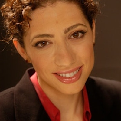 portrait photo of Olivia Fox Cabane