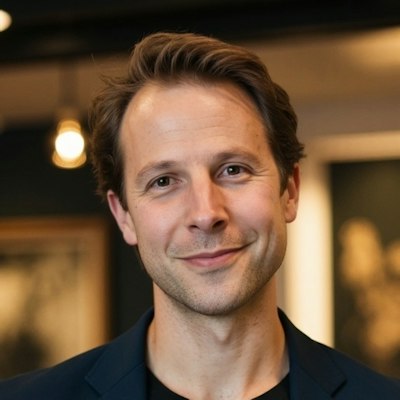 portrait photo of Jared Cooney Horvath