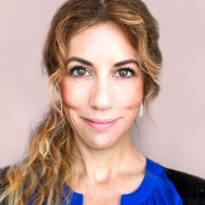 portrait photo of Karla Arenas Valenti