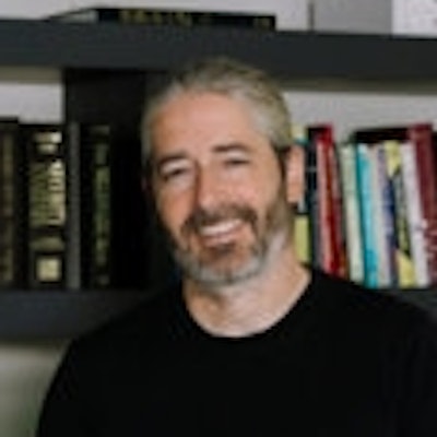portrait photo of Ronnen Harary