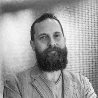 portrait photo of Jeffrey Angles