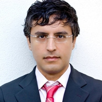 portrait photo of Reza Aslan