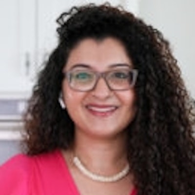 portrait photo of Shahzadi Devje