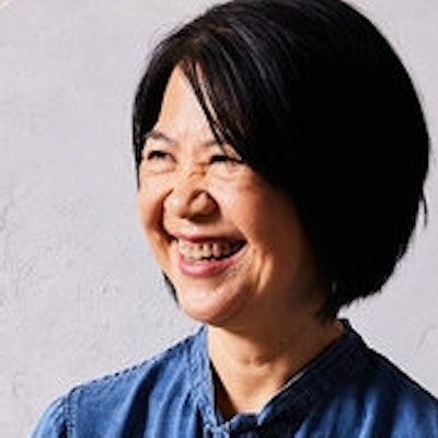 portrait photo of Andrea Nguyen