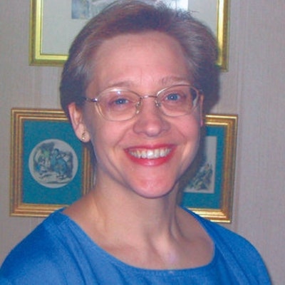 portrait photo of Peggy Thomas