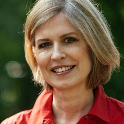 portrait photo of Sandra Neil Wallace