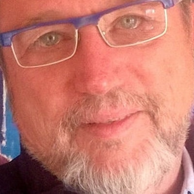 portrait photo of David Elliott