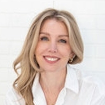 portrait photo of Kate Robb