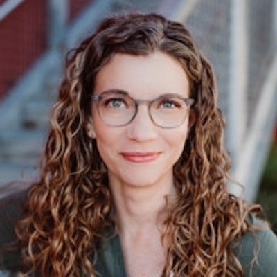 portrait photo of Jess Cannon