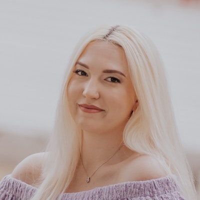 portrait photo of Alexandria Bellefleur