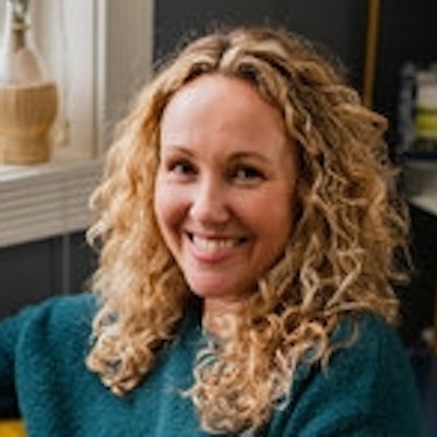 portrait photo of Melissa Romano