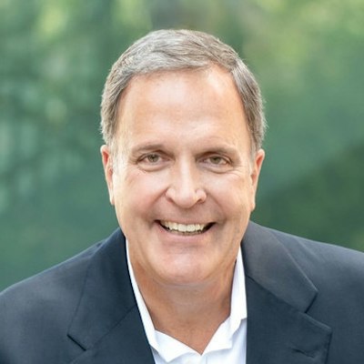 portrait photo of Mark Sanborn