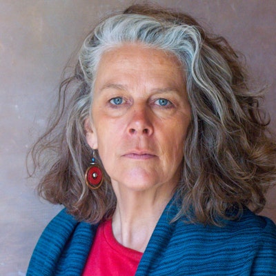 portrait photo of Lara Pawson