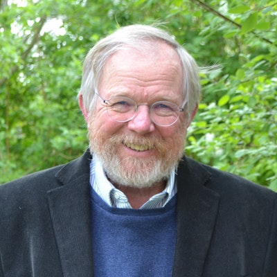 portrait photo of Bill Bryson