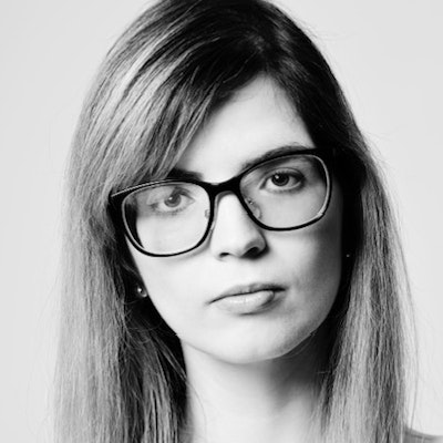 portrait photo of Mariana Costa