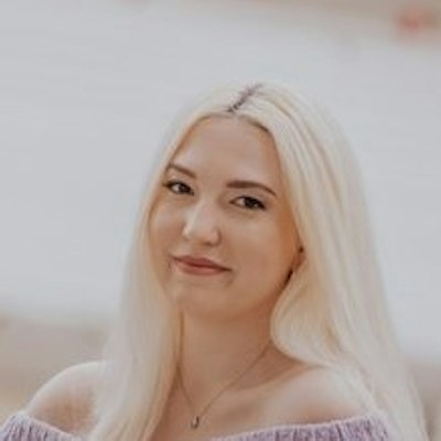 portrait photo of Alexandria Bellefleur