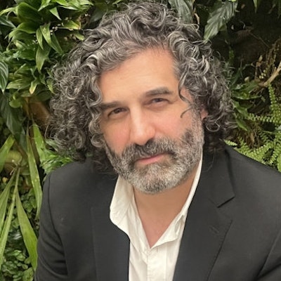 portrait photo of Frank Lesser