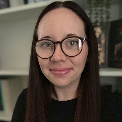 portrait photo of Kate Asher