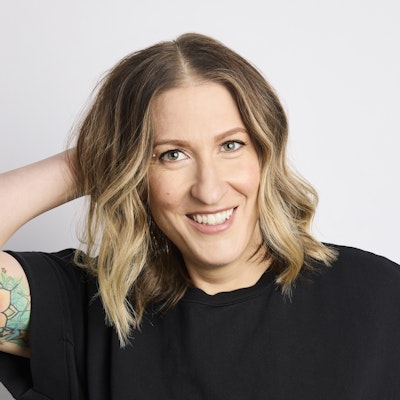 portrait photo of Elizabeth McKenzie