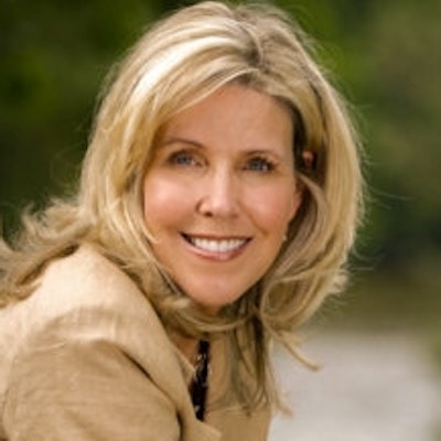 portrait photo of Lori Nelson Spielman
