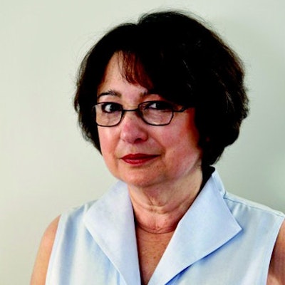 portrait photo of Susan Wyler