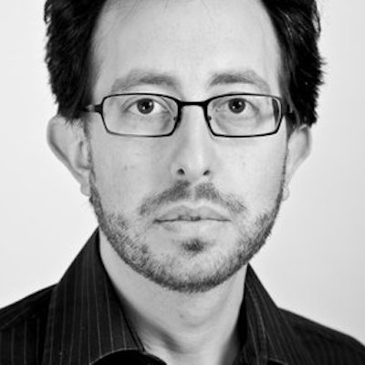 portrait photo of Robert Levine