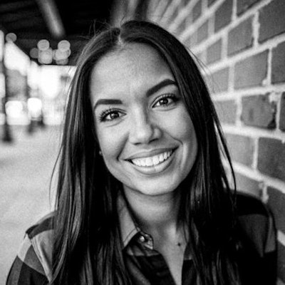 portrait photo of J. Elle