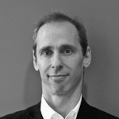 portrait photo of Peter Maass