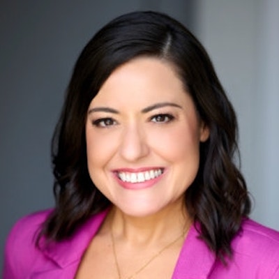 portrait photo of Ellen Thompson