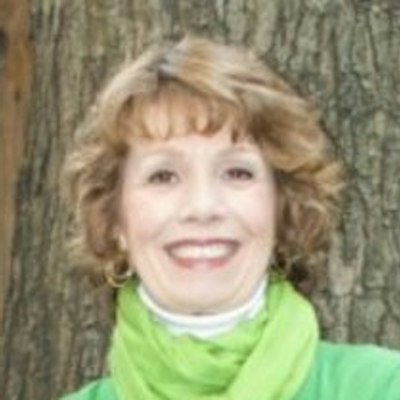 portrait photo of Joan Bauer