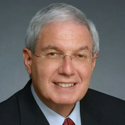 portrait photo of Ronald Kessler