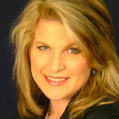 portrait photo of Lisa Ann Scott