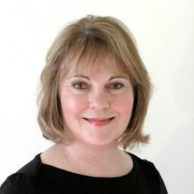 portrait photo of Laura Langston