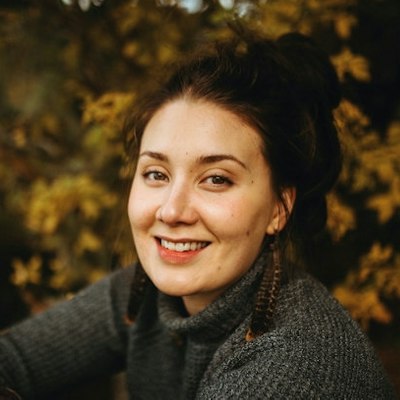 portrait photo of Michaela Goade
