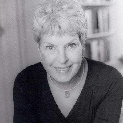 portrait photo of Ruth Rendell