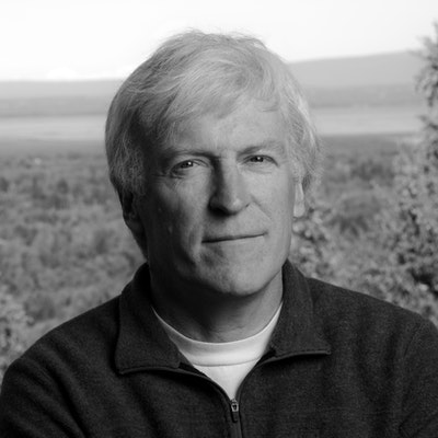 portrait photo of Andy Hall