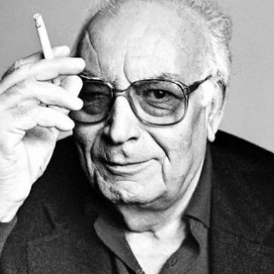 portrait photo of Yashar Kemal