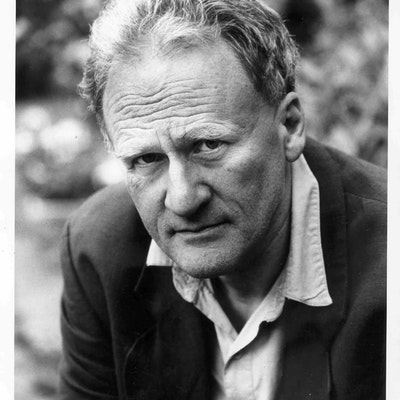 portrait photo of Paul Durcan