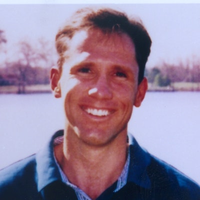 portrait photo of Nicholas Sparks