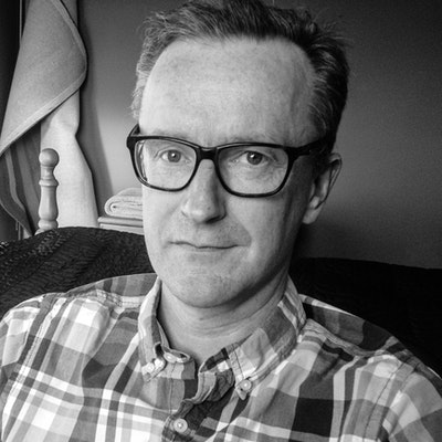 portrait photo of Neil Squires